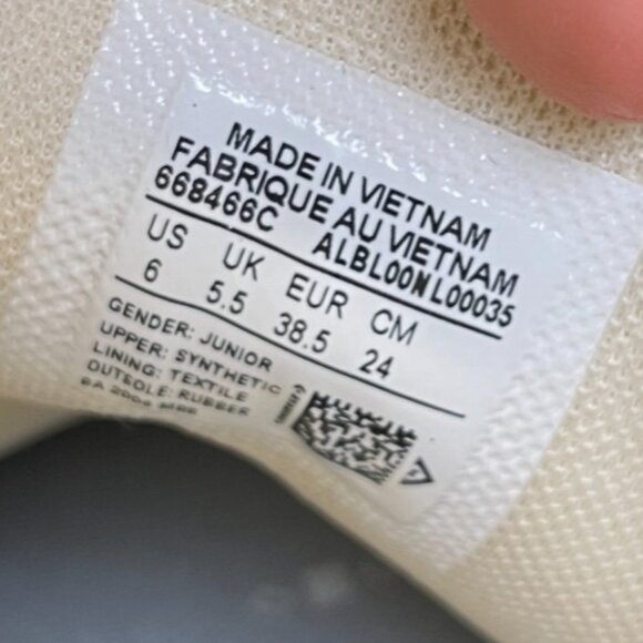 Converse Chuck Taylor All Star High Boys Size 6Y Silver Athletic Shoes Sneakers - Picture 9 of 10